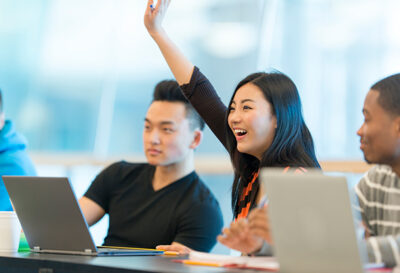 How Can I Enhance the Quality of Class Discussions Using Shared Documents?