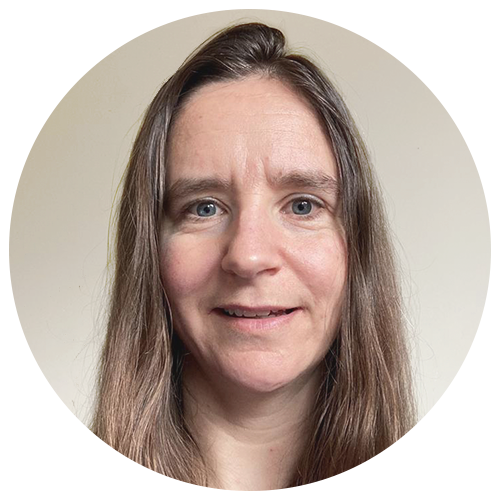 Anna Mills headshot